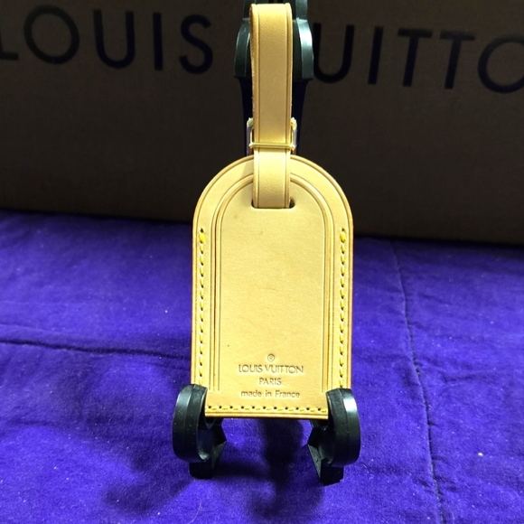 Louis Vuitton Other - Louis Vuitton Tan Vachetta Leather Luggage Tag